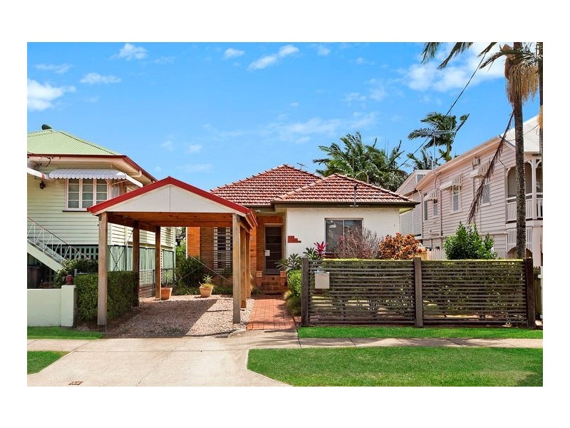 26 Panitya Street, Greenslopes QLD 4120