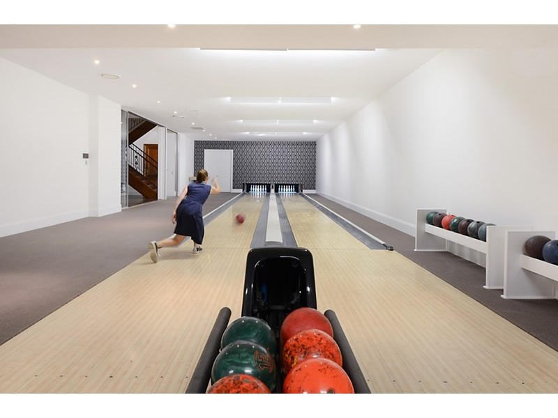 2 Castleton Street, Hamilton QLD 4007