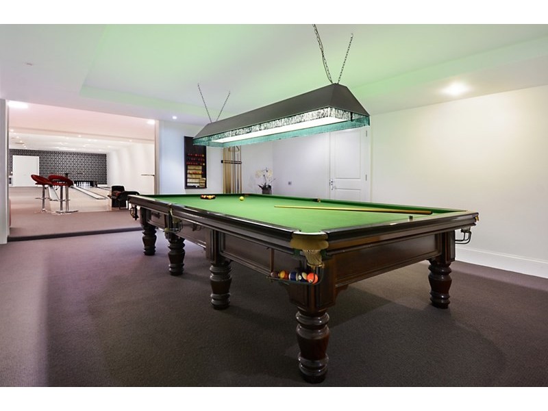 2 Castleton Street, Hamilton QLD 4007