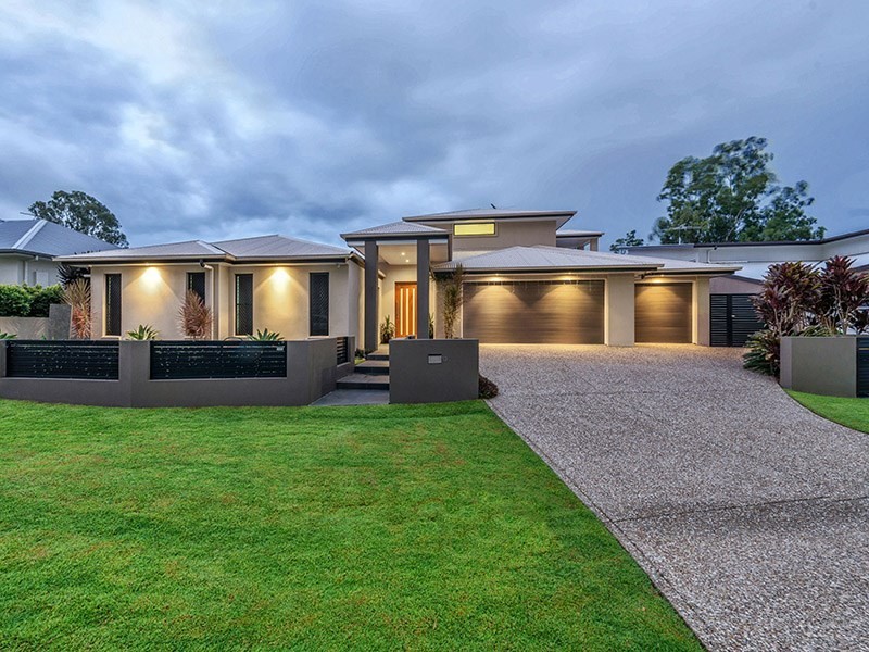 12 Silverbirch Place, Bridgeman Downs QLD 4035