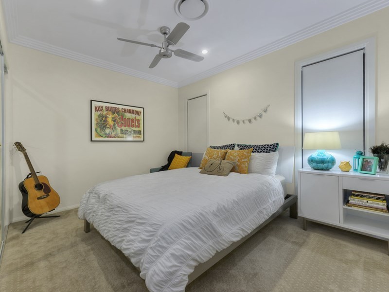 12 Silverbirch Place, Bridgeman Downs QLD 4035