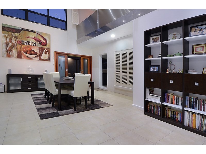 16 Lodge Road, Wooloowin QLD 4030