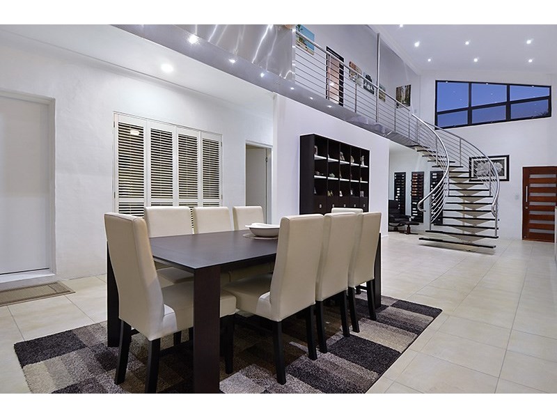 16 Lodge Road, Wooloowin QLD 4030