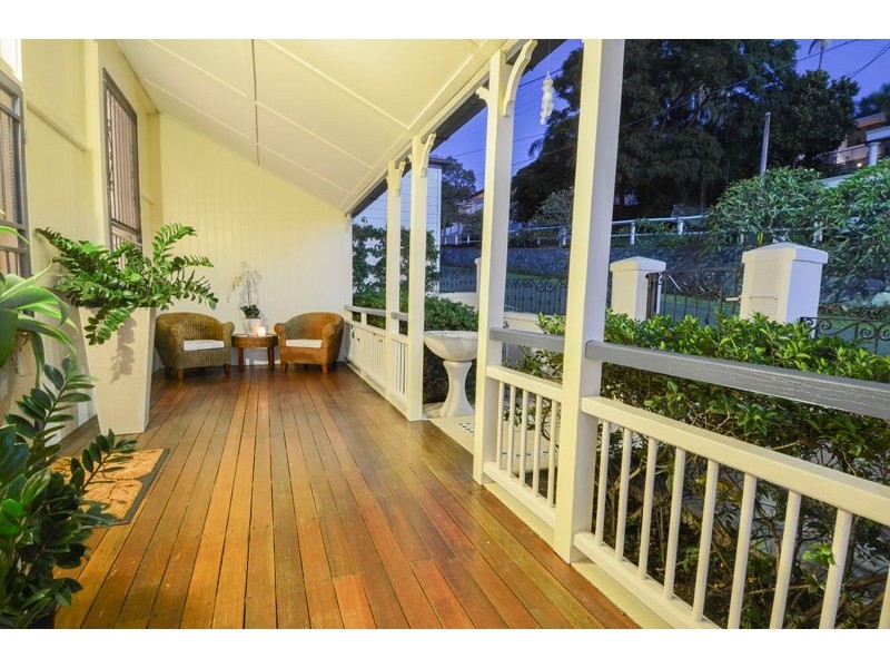 28 Joynt Street, Hamilton QLD 4007