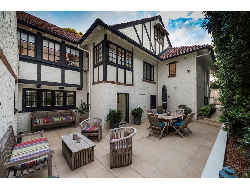 12 Ascot Street, Ascot QLD 4007