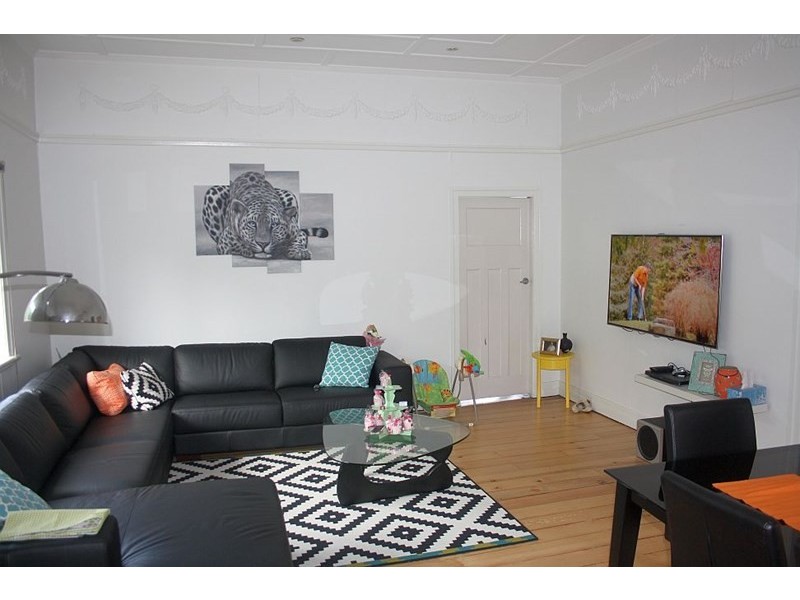 2 College Street, Hamilton QLD 4007