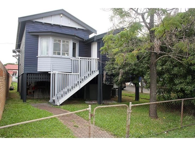 2 College Street, Hamilton QLD 4007