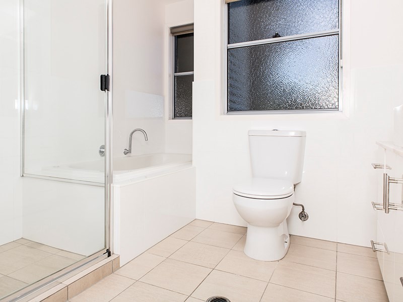 18 Campbell Street, Albion QLD 4010
