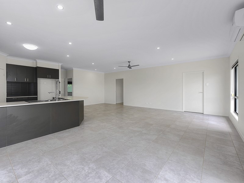 18 Aldritt Place, Bridgeman Downs QLD 4035