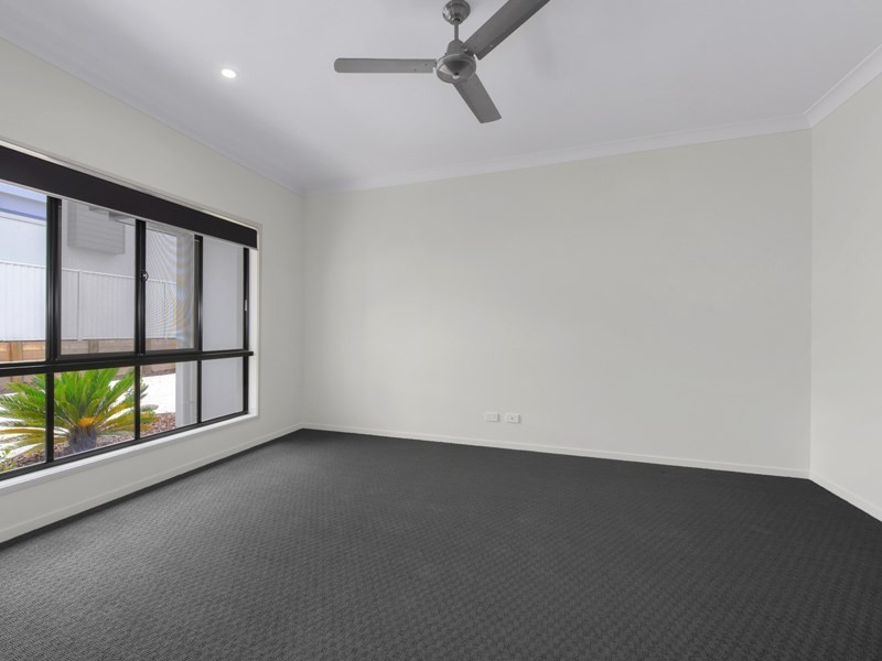 18 Aldritt Place, Bridgeman Downs QLD 4035