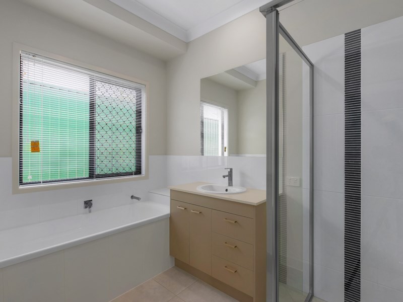 18 Aldritt Place, Bridgeman Downs QLD 4035