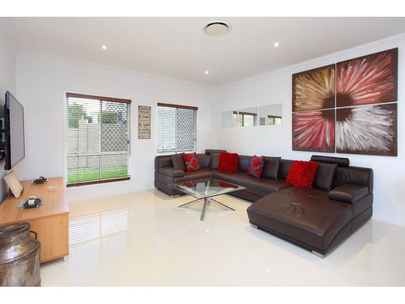 3 Mercury Court, Bridgeman Downs QLD 4035