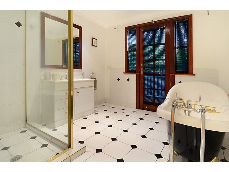 3 Walker Street, Windsor QLD 4030