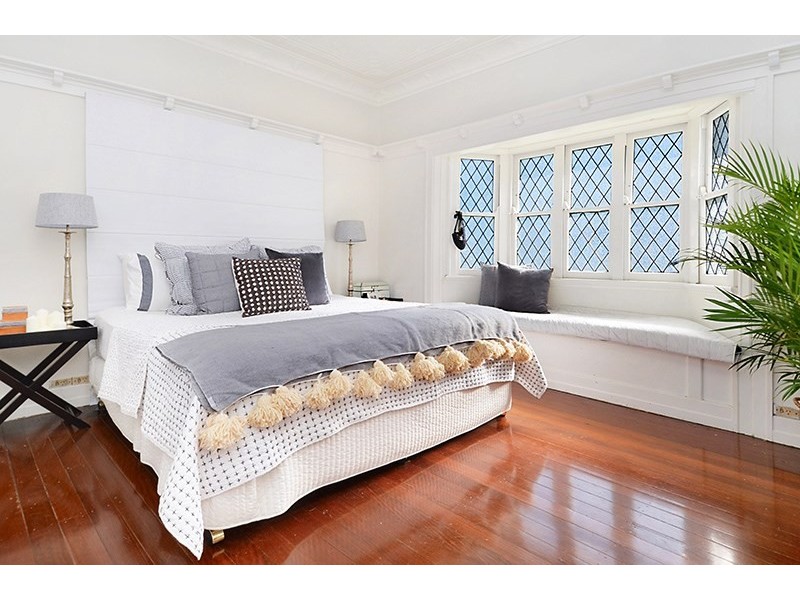 16 Frances Avenue, Wooloowin QLD 4030