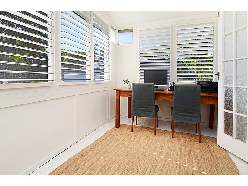 16 Frances Avenue, Wooloowin QLD 4030