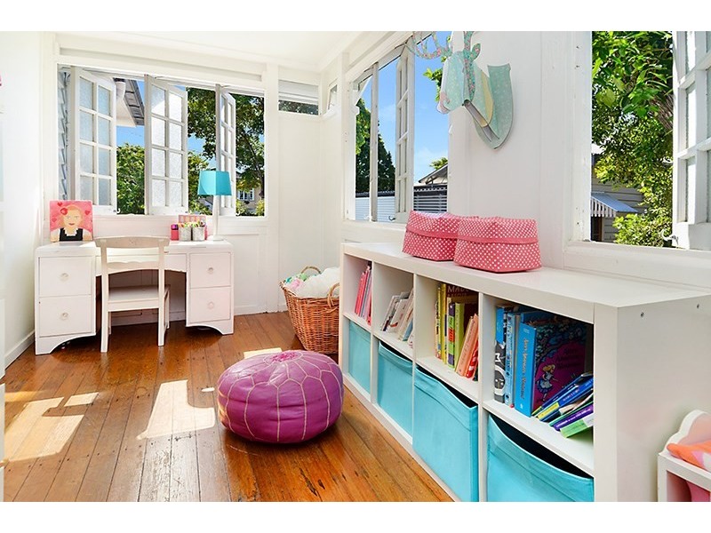 16 Frances Avenue, Wooloowin QLD 4030