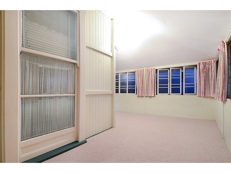 76 Kent Road, Wooloowin QLD 4030