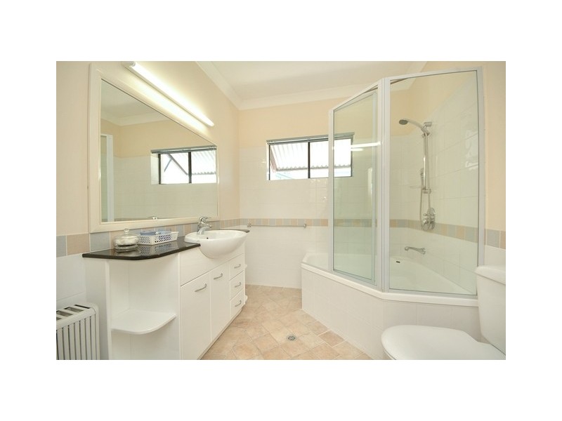 84 Racecourse Road, Ascot QLD 4007