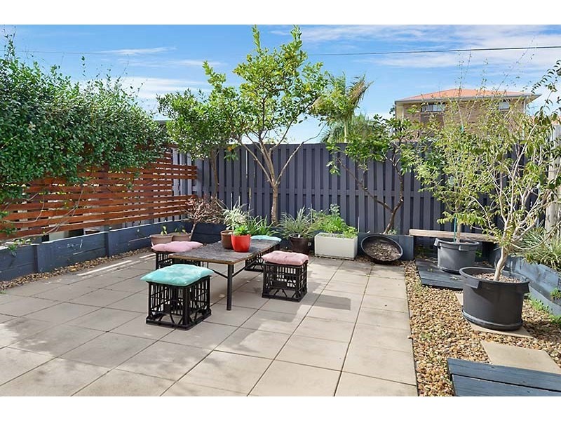 1/12 Silva Street, Ascot QLD 4007