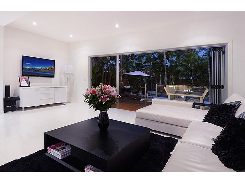 12 Noel Street, Hendra QLD 4011