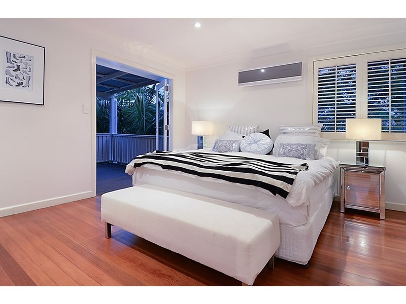 12 Noel Street, Hendra QLD 4011