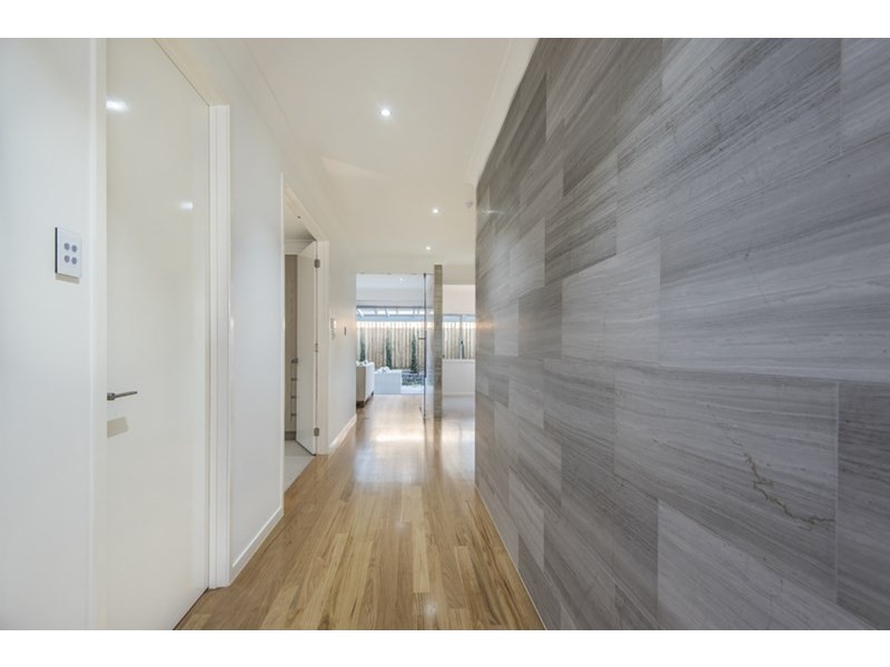 27 Highclere Street, Clayfield QLD 4011