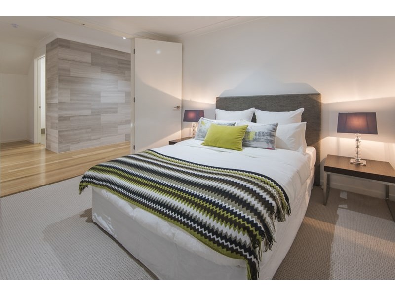 27 Highclere Street, Clayfield QLD 4011