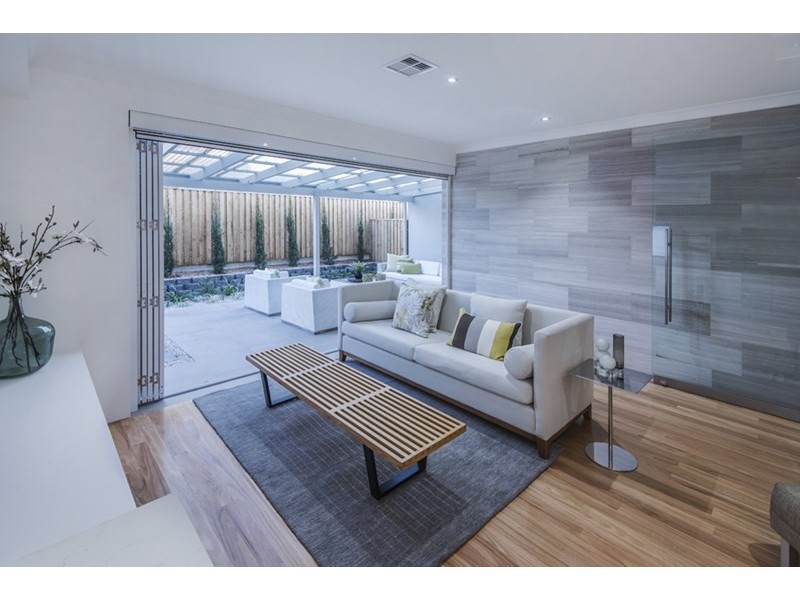 27 Highclere Street, Clayfield QLD 4011