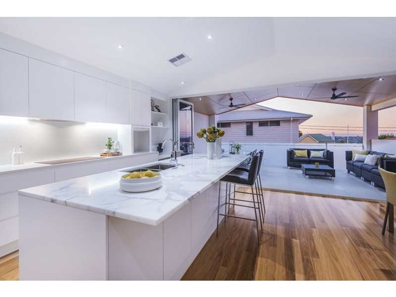 27 Highclere Street, Clayfield QLD 4011