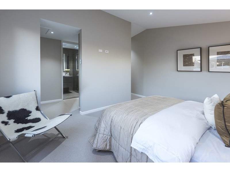 27 Highclere Street, Clayfield QLD 4011