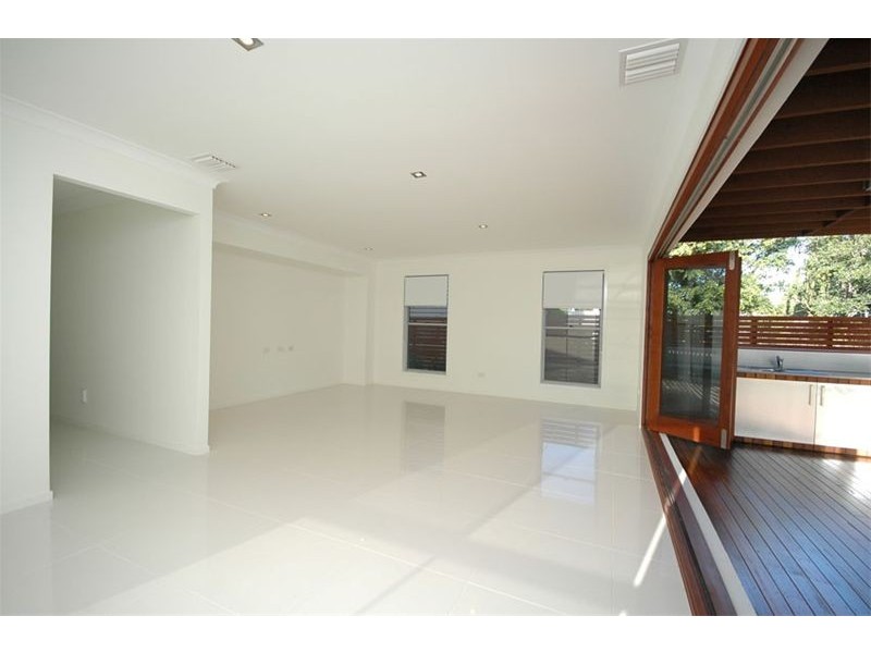 110 Mein Street, Hendra QLD 4011