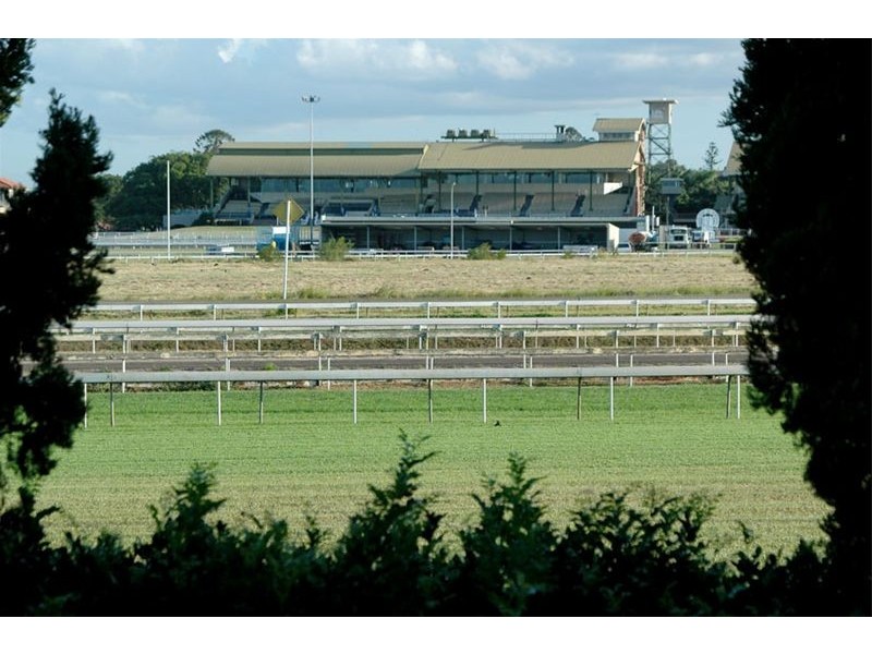 110 Mein Street, Hendra QLD 4011