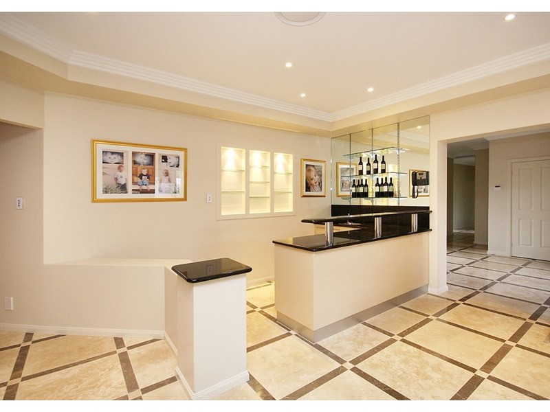 7 Bernborough Place, Bridgeman Downs QLD 4035