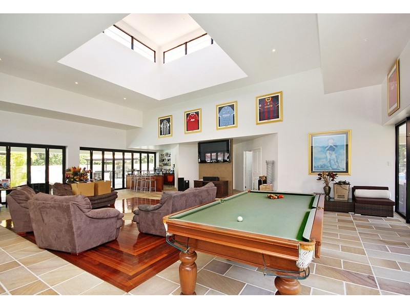 7 Bernborough Place, Bridgeman Downs QLD 4035