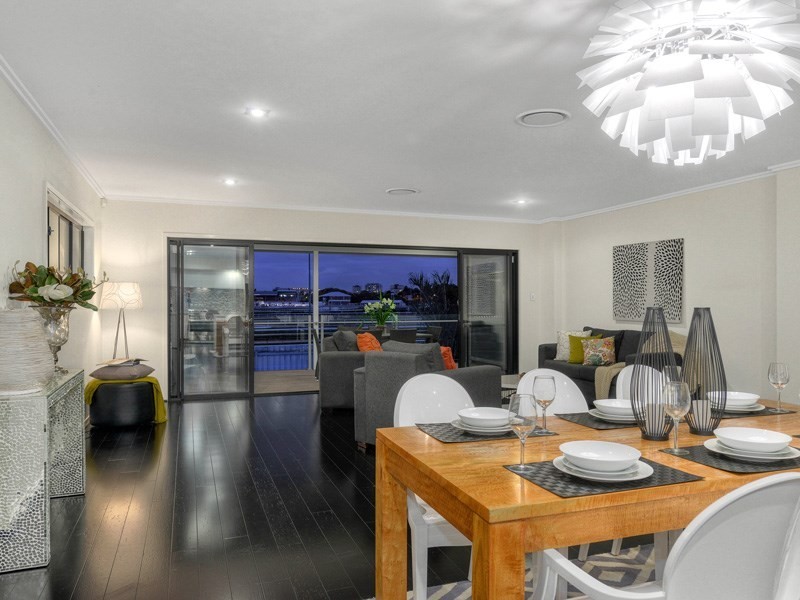 39 Raceview Avenue, Hendra QLD 4011