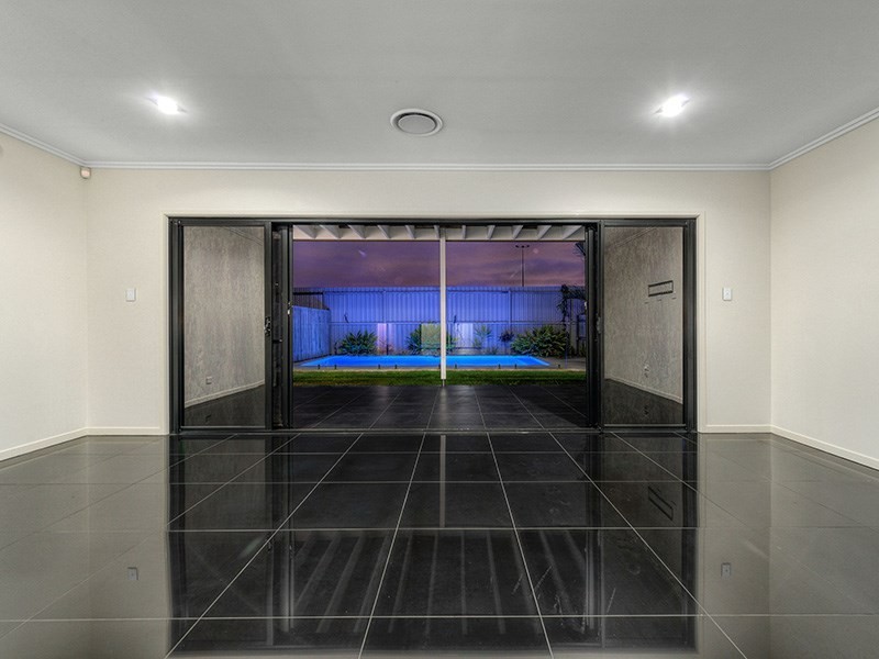 39 Raceview Avenue, Hendra QLD 4011