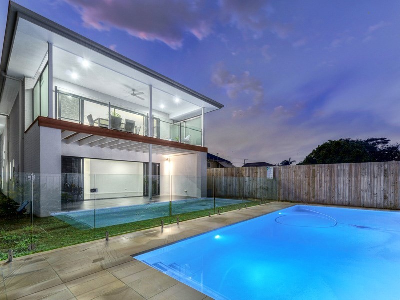 39 Raceview Avenue, Hendra QLD 4011