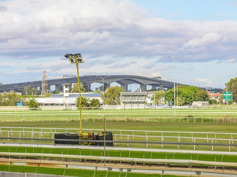 39 Raceview Avenue, Hendra QLD 4011