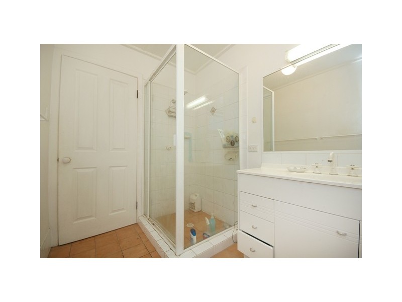 18 Buxton Street, Ascot QLD 4007