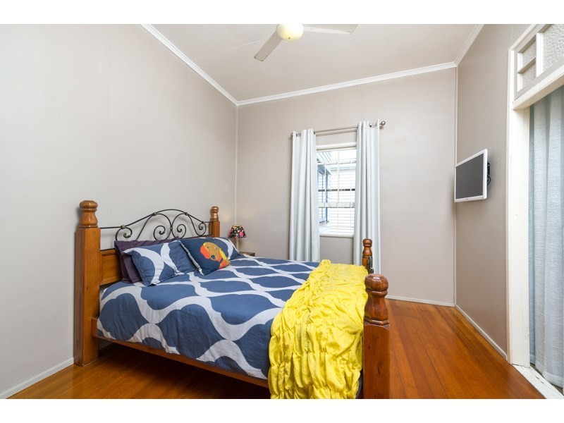 77 Swinburne Street, Lutwyche QLD 4030