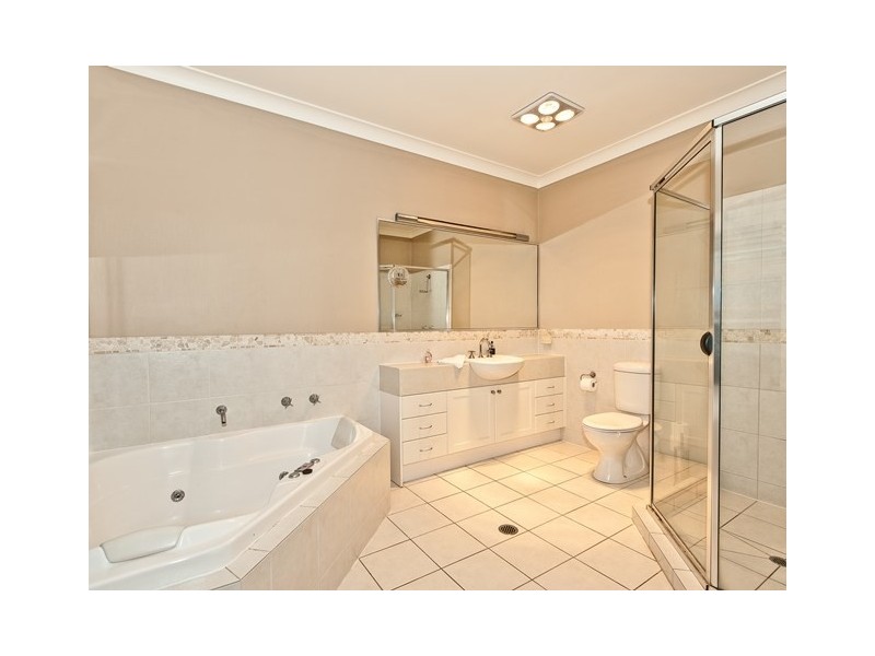17 Polaris Place, Bridgeman Downs QLD 4035