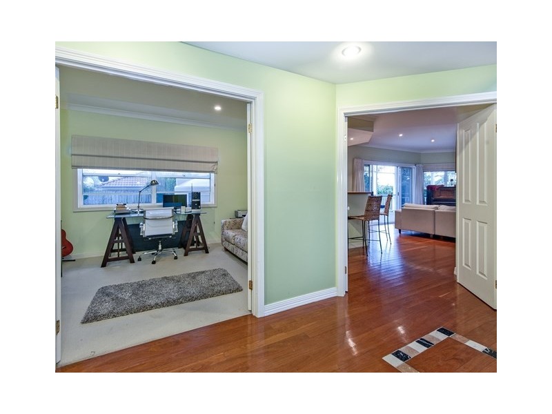 17 Polaris Place, Bridgeman Downs QLD 4035