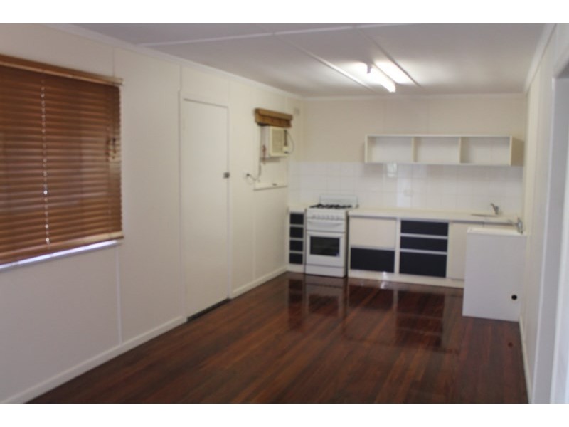 1/15 Kempster, Sandgate QLD 4017