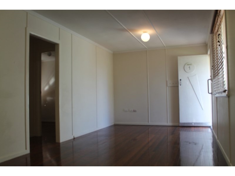 1/15 Kempster, Sandgate QLD 4017