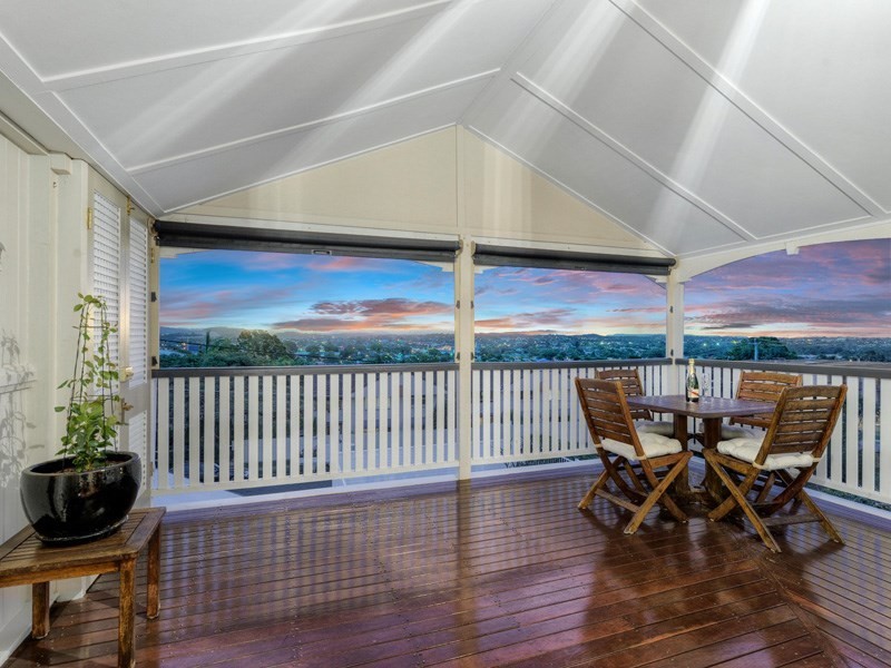 7 View Street, Wooloowin QLD 4030