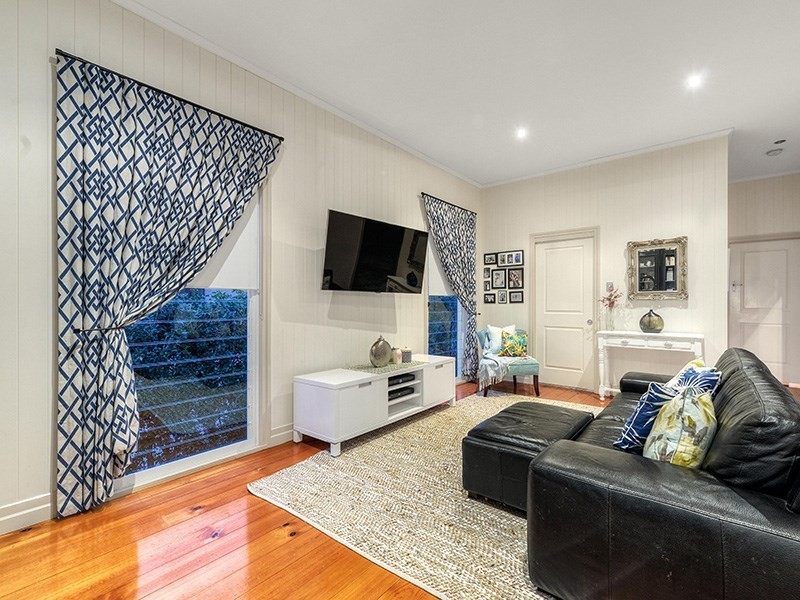 7 View Street, Wooloowin QLD 4030