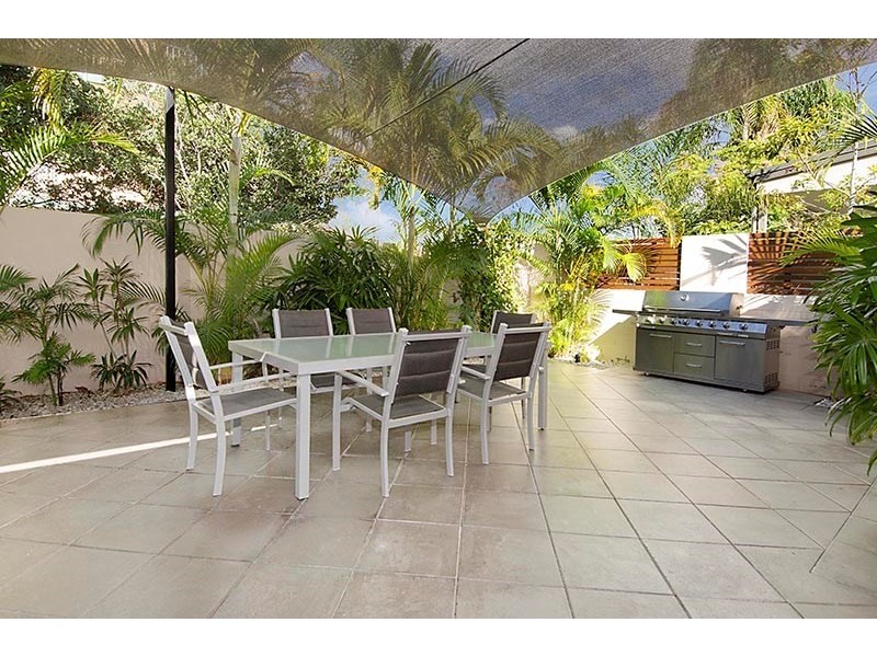 1/37 Buxton Street, Ascot QLD 4007