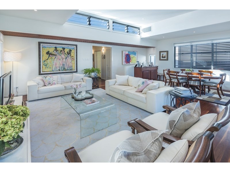 19 Pine Street, Hamilton QLD 4007