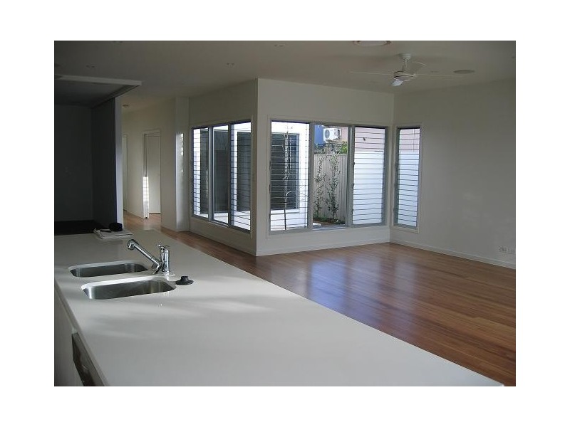 27 Rous Street, Hendra QLD 4011