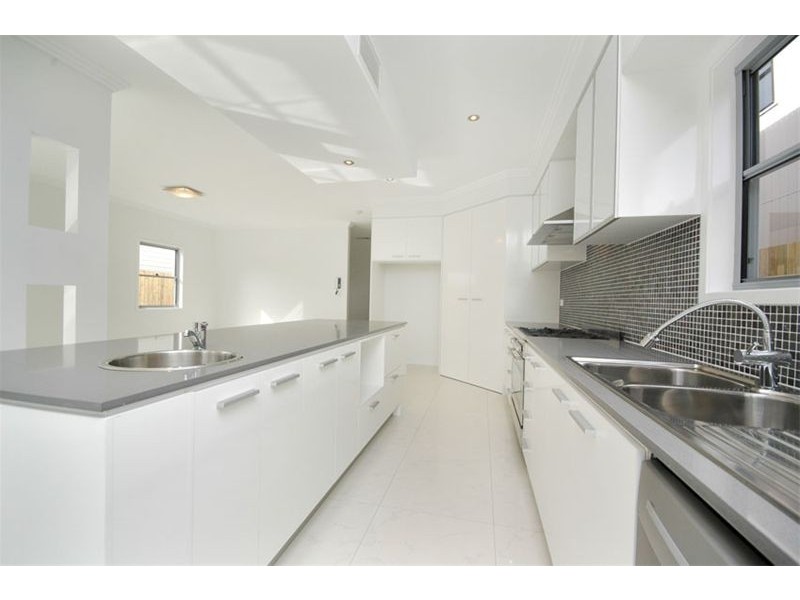 17 Bristol Road, Wavell Heights QLD 4012